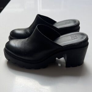 Black Women's Slip-On Chunky Heel Mules